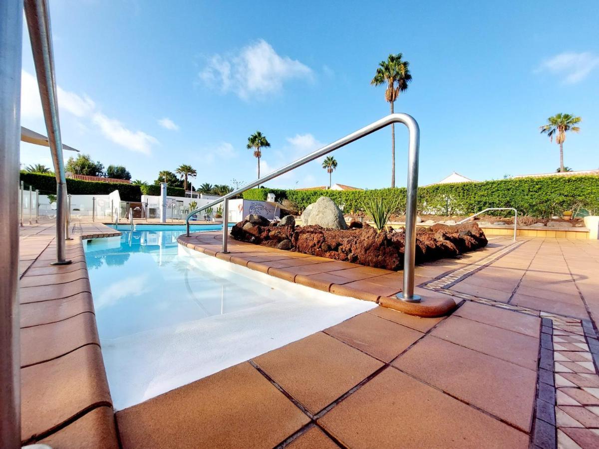 Bungalow De Diseno Hidromasajes Terraza Y Piscina. Сан-Бартоломе Екстер'єр фото